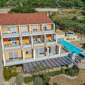 Sunce 3*, Punat Kroatien